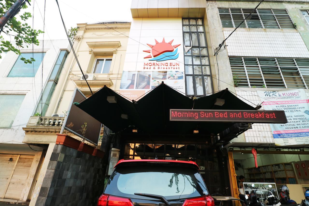 Morning Sun Hotel Surabaya Luaran gambar